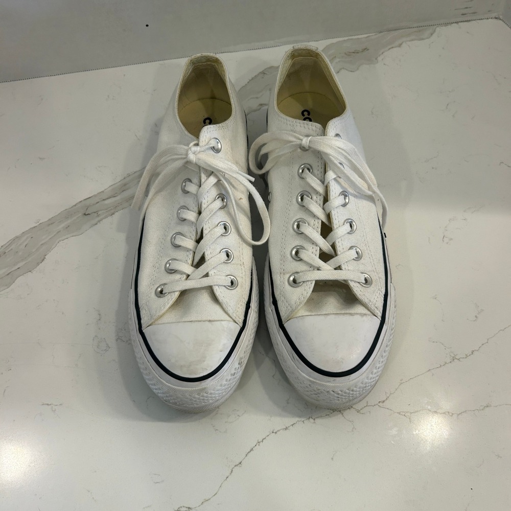 Converse Chuck Taylor All Star Ox Low Top Sneakers Womens 9 White Canvas Lace Up